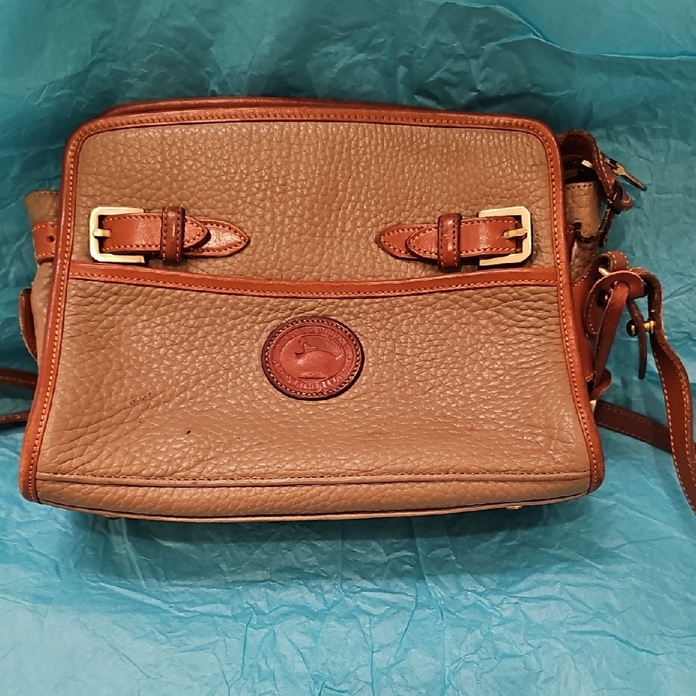 Vintage Dooney And Bourke Crossbody Bag